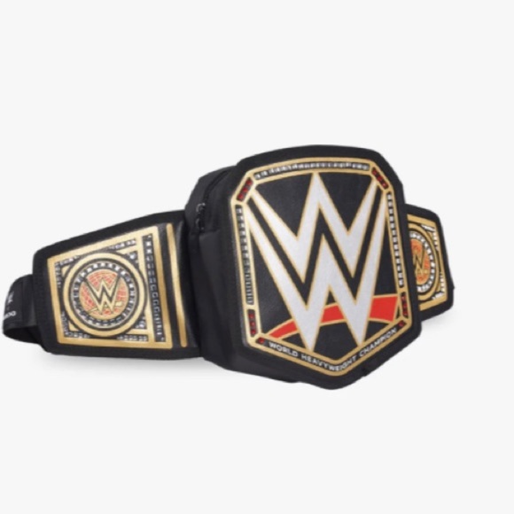 WWE x Igloo WWE Championship Belt Fanny Pack Cooler 4-Can Capacity New - Picture 1 of 11